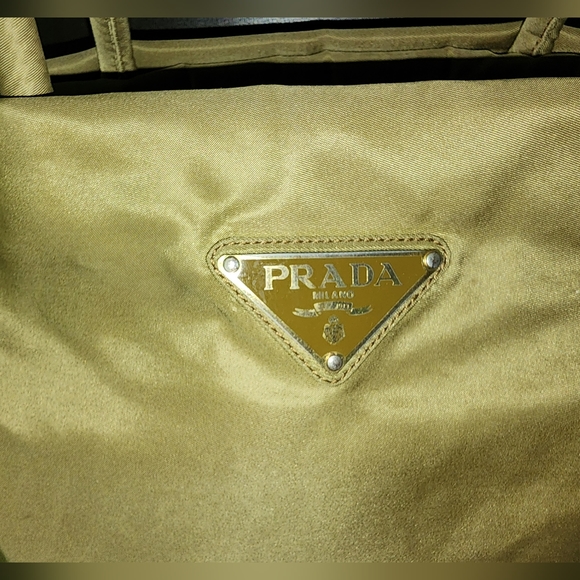 COPY - Prada Green Nylon Tote Handbag - Picture 4 of 6